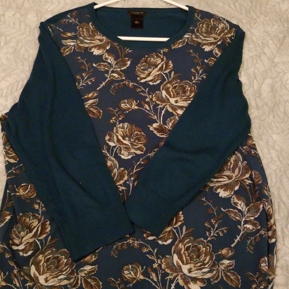 Ann Taylor mid sleeve top